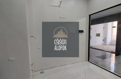 Shop - Studio for rent in Mohamed Naguib Axis - North Investors Area - New Cairo City - Cairo