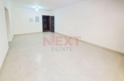 شقة - 2 غرف نوم - 2 حمامات للايجار في صوارى - كمبوندات الاسكندرية - الاسكندرية
