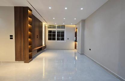 Apartment - 3 Bedrooms - 2 Bathrooms for sale in Gate 4 - Mena - Hadayek El Ahram - Giza