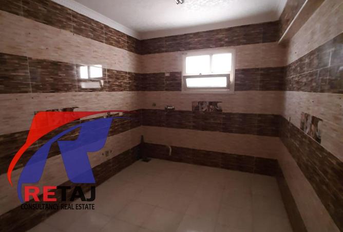 8606811 - Property Image 3