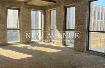 Office Space - Studio - 1 Bathroom for rent in Mivida - 5th Settlement Compounds - The 5th Settlement - New Cairo City - Cairo
