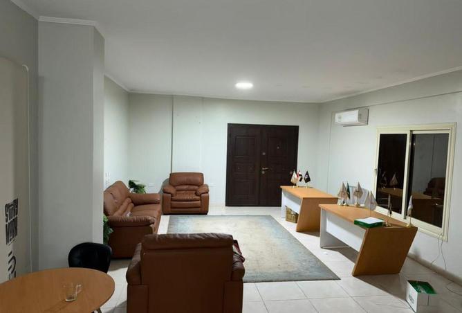 83126987 - Property Image 2