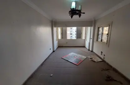 شقة - 3 غرف نوم - 1 حمام للايجار في شارع النبوي المهندس - العجوزة - الجيزة