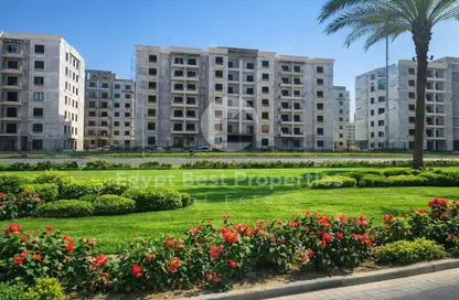 Apartment - 2 Bedrooms - 2 Bathrooms for sale in Swan Lake Residence - 5th Settlement Compounds - The 5th Settlement - New Cairo City - Cairo