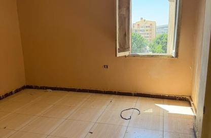 شقة - 2 غرف نوم - 1 حمام للبيع في الحي الحادي عشر - مدينة 6 أكتوبر - الجيزة
