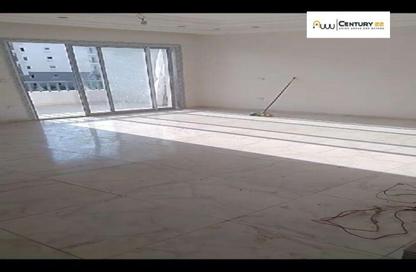 Apartment - 3 Bedrooms - 2 Bathrooms for rent in Hyde Park Central - The 6th Settlement - New Cairo City - Cairo