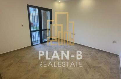 شقة - 3 غرف نوم - 3 حمامات للبيع في 6 ويست - بيفرلي هيلز - كمبوندات الشيخ زايد - الشيخ زايد - الجيزة