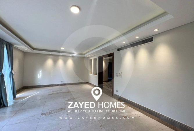 8652600 - Property Image 2