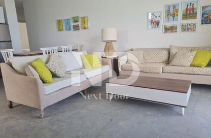 Chalet - 3 Bedrooms - 2 Bathrooms for rent in Fouka Bay - Ras Al Hekma - North Coast