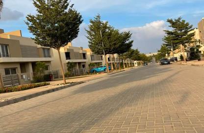Villa - 3 - 3 for sale in Palm Hills October - Cairo Alexandria Desert Road - 6 October City - Giza