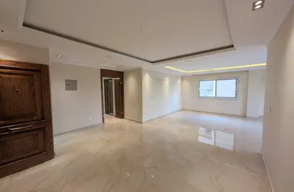 شقة - 4 غرف نوم - 3 حمامات للايجار في سكوير - كمبوندات التجمع الخامس - التجمع الخامس - مدينة القاهرة الجديدة - القاهرة