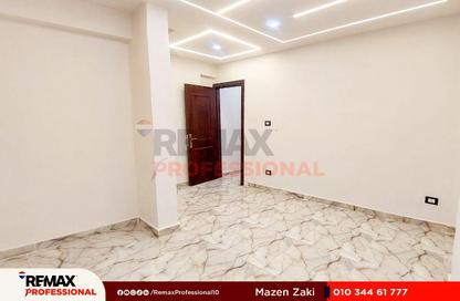 شقة - 3 غرف نوم - 1 حمام للبيع في شارع إسكندر إبراهيم - ميامي - حي اول المنتزة - الاسكندرية