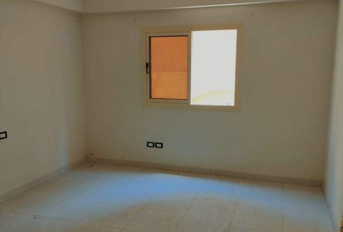 63880428 - Property Image 2