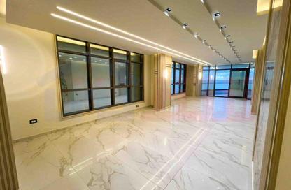 Apartment - 3 Bedrooms - 3 Bathrooms for sale in Camp Chezar - Hay Wasat - Alexandria