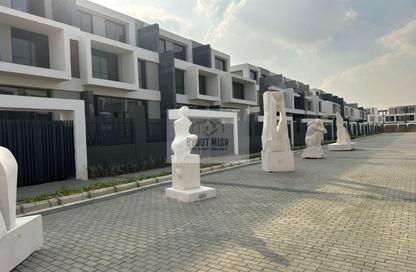 Townhouse - 4 Bedrooms - 5 Bathrooms for sale in El Patio Oro - 5th Settlement Compounds - The 5th Settlement - New Cairo City - Cairo