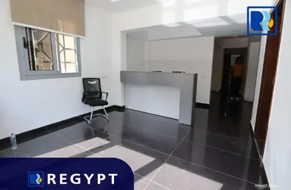 مساحات مكتبية - 5 غرف نوم - 3 حمامات للايجار في شارع 298 - المعادي الجديدة - حي المعادي - القاهرة
