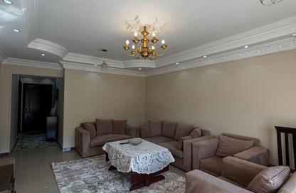 Apartment - 2 Bedrooms - 1 Bathroom for rent in Togary St. - Zahraa El Maadi - Hay El Maadi - Cairo