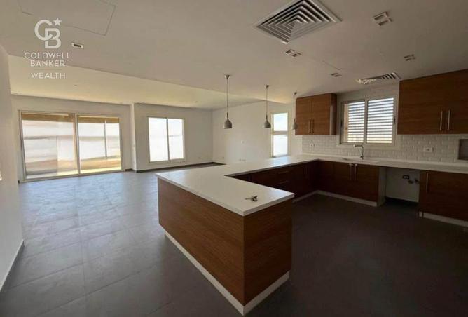 8585567 - Property Image 2