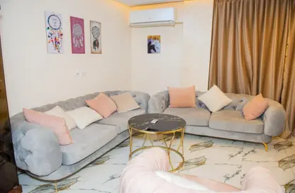 شقة - 4 غرف نوم - 3 حمامات للايجار في المصراوية - المستثمرين الجنوبية - مدينة القاهرة الجديدة - القاهرة