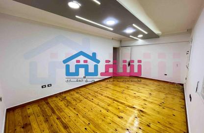 Apartment - 3 - 3 for rent in Shaarawy St. - Laurent - Hay Sharq - Alexandria