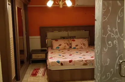 Apartment - 3 Bedrooms - 4 Bathrooms for rent in Moez Al Dawla St. - 6th Zone - Nasr City - Cairo