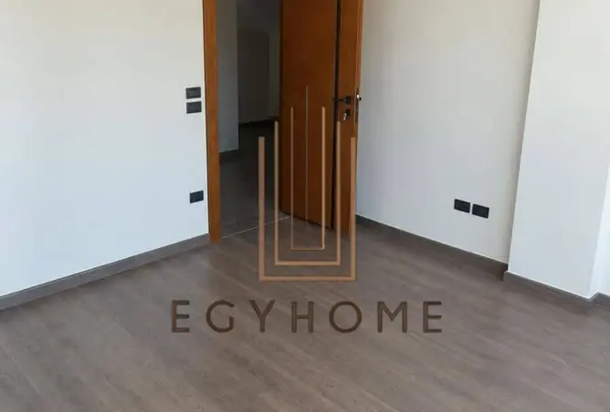 112700505 - Property Image 3