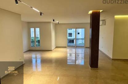 Apartment - 3 - 3 for sale in Mountain View Hyde Park - 5th Settlement Compounds - The 5th Settlement - New Cairo City - Cairo