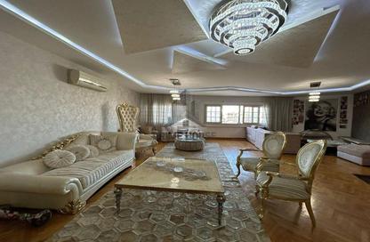 Apartment - 3 Bedrooms - 3 Bathrooms for sale in Victor Ammanuel Square - Smouha - Hay Sharq - Alexandria