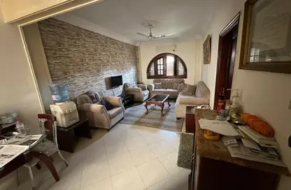 Apartment - 4 Bedrooms - 2 Bathrooms for sale in Musab Bin Omair St. - Area E - Ganoob El Acadimia - New Cairo City - Cairo