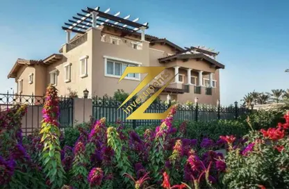 Townhouse - 4 Bedrooms - 4 Bathrooms for sale in Hyde Park Central - The 6th Settlement - New Cairo City - Cairo