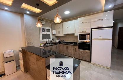 Apartment - 4 Bedrooms - 2 Bathrooms for rent in 8th District - Sheikh Zayed City - Giza