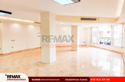 Shop - Studio - 2 Bathrooms for rent in Shaarawy St. - Laurent - Hay Sharq - Alexandria