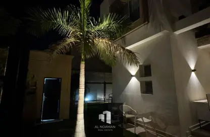 فيلا - 5 غرف نوم - 5 حمامات للبيع في طريق بيفرلي هيلز - الحي السابع عشر - الشيخ زايد - الجيزة