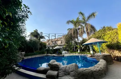 فيلا - 5 غرف نوم - 7 حمامات للبيع في الروضة - طريق الواحات - مدينة 6 أكتوبر - الجيزة