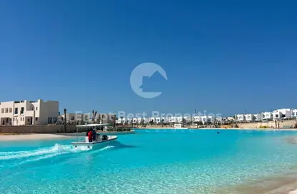 شاليه - 2 غرف نوم - 2 حمامات للبيع في ماونتن فيو راس الحكمة - راس الحكمة - الساحل الشمالي