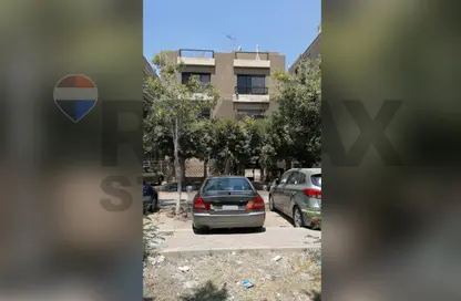 Whole Building for sale in Heliopolis - Masr El Gedida - Cairo