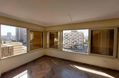 Apartment - 3 Bedrooms - 2 Bathrooms for sale in Ahmed Orabi St. - Mohandessin - Giza