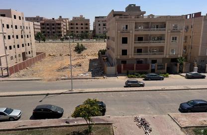شقة - 3 غرف نوم - 2 حمامات للبيع في المنطقة الثالثة - مدينة الشروق - القاهرة