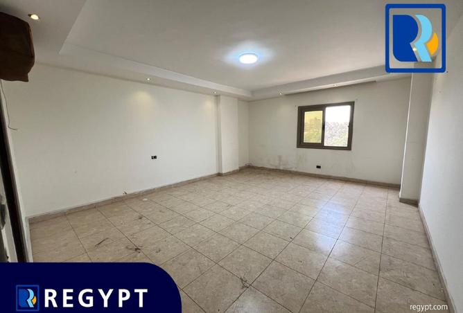 98003996 - Property Image 3