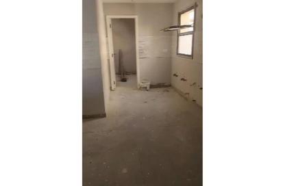 Apartment - 3 Bedrooms - 4 Bathrooms for sale in Village West - Sheikh Zayed Compounds - Sheikh Zayed City - Giza
