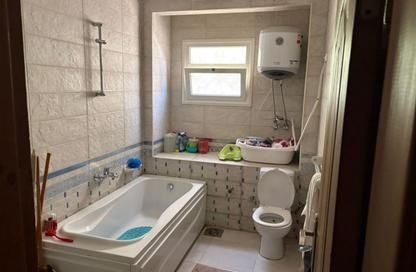 Apartment - 4 Bedrooms - 4 Bathrooms for sale in El Narges Buildings - Al Narges - New Cairo City - Cairo