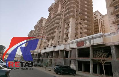 شقة - 3 غرف نوم - 3 حمامات للايجار في ممر داخل الحرس الجمهوري - روكسي - مصر الجديدة - القاهرة