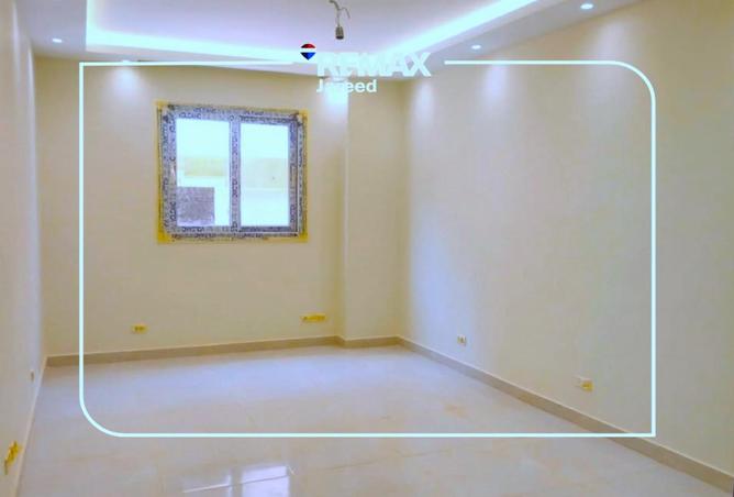102345967 - Property Image 3