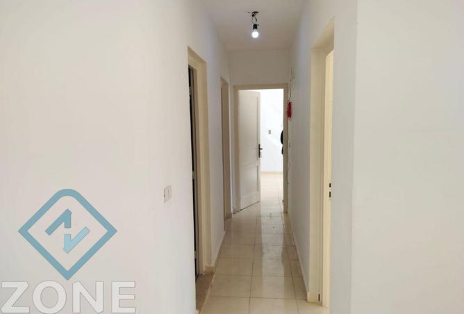 8572553 - Property Image 2