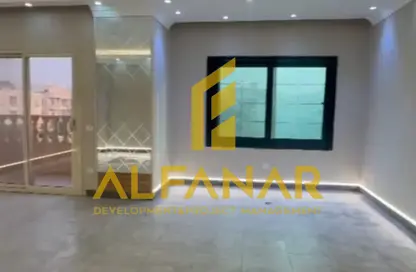 شقة - 3 غرف نوم - 3 حمامات للايجار في محور احمد شوقي - البنفسج 1 - البنفسج - مدينة القاهرة الجديدة - القاهرة