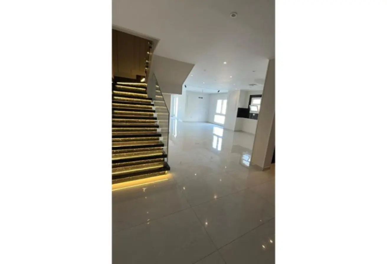119067355 - Property Main Image