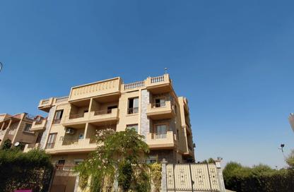 دوبلكس - 4 غرف نوم - 3 حمامات للبيع في المجاورة الاولي - الحي الرابع غرب - مدينة الشروق - القاهرة
