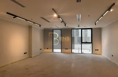 Office Space - 3 Bedrooms - 2 Bathrooms for rent in Hyde Park - New Cairo City - Cairo