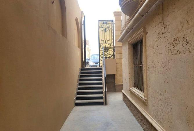 58249062 - Property Image 3