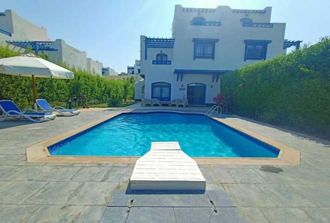 8594916 - Property Image 3